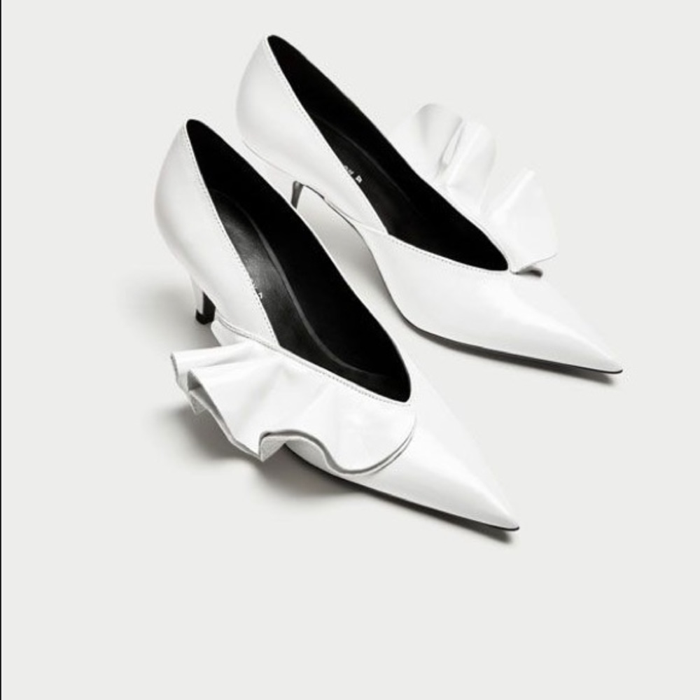Zara White Ruffled leather heels